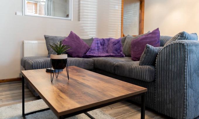 Kirkdale House | Quirky and characterful, three bedroom contractor house, close to Kingsway Tunnel