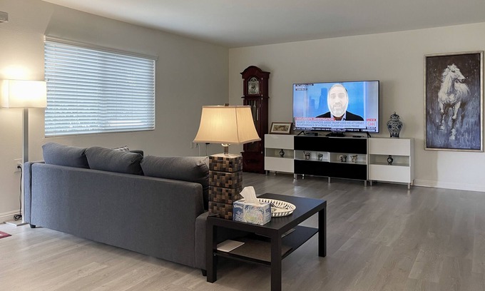 Laguna Woods Condo | ⛳ Quite and Convenient condominium in the 55+ community, 10 min to Laguna beach