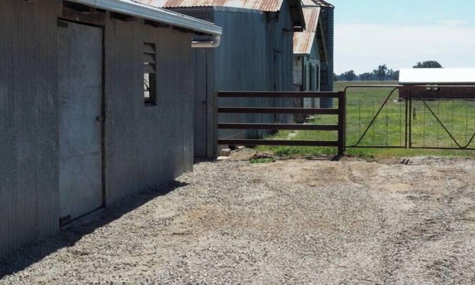 Moyhu Other | Quite country house in the beautiful King Valley Victoria