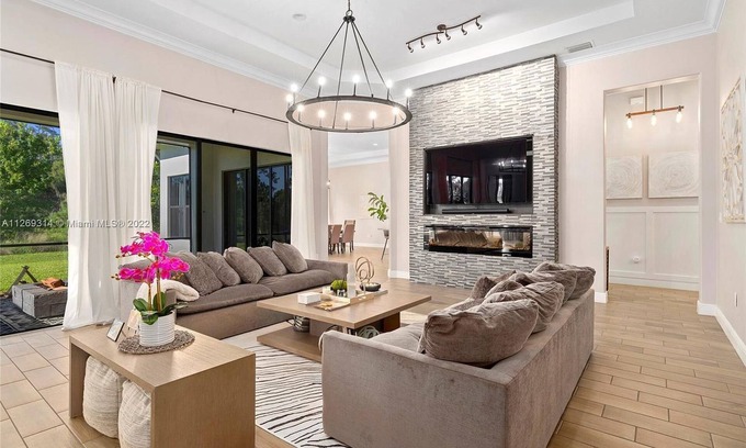 Ave Maria House | Quite golf community in luxury estate home