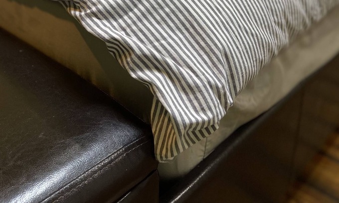 Hayward House | Quite private rooms w/bathroom — super close to Hayward airport