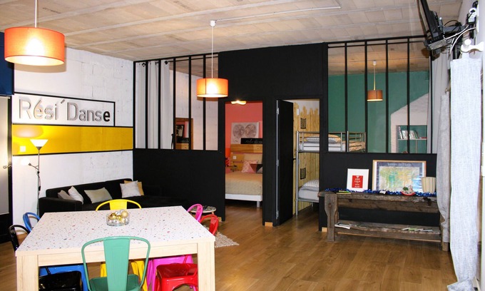 Lezignan-Corbieres Apartment | 🖤 Rési'Danse 🖤 Piscine Clim Wifi Centre ville 5 people