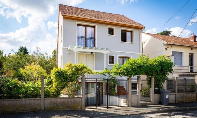 Villeneuve-le-Roi Apartment | Résidence Artemis