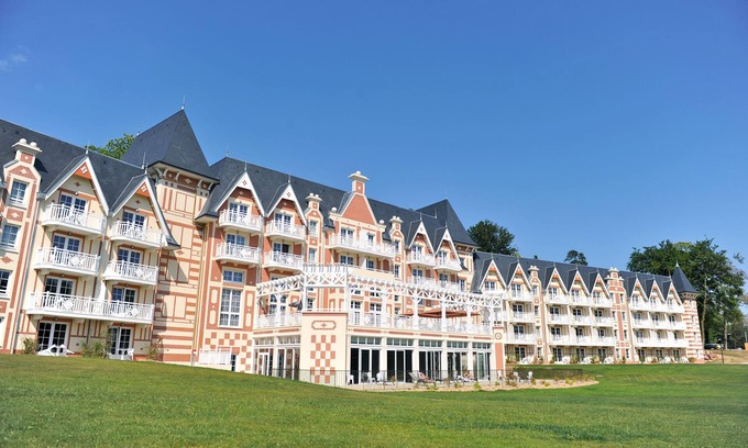 Bagnoles-de-l'Orne House | Résidence b’o cottage- b’o resort thermal & spa