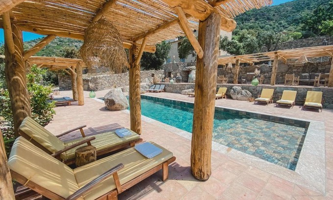 Pietralba Apartment | Résidence de Luxe 4 étoiles à Pietralba, 4 logements piscine chauffée BALAGNE