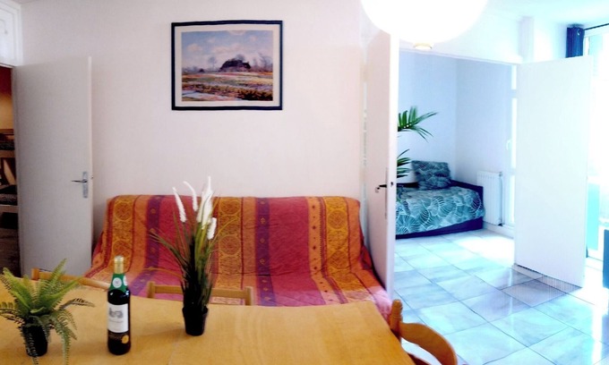 Santy - La Plaine Apartment | Résidence du Parc des Tilleuls de LYON (4 bdrms, 82m²,free pkg, EUREXPO)
