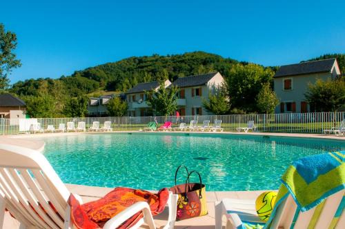 Saint-Geniez-d'Olt Apartment | Résidence Le Village Goélia
