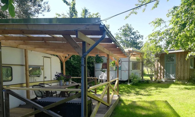 Samtens Apartment | Rügen-Fewo 36 - Caravan