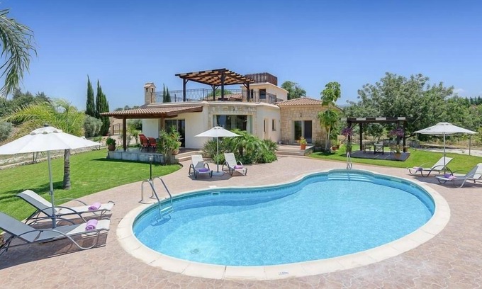 Latchi Villa | R 5013 Villa James with outdoor private pool, hot tub and sea view