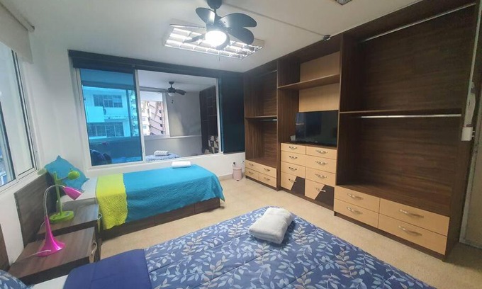 El Cangrejo Apartment | R-8 Amplio apartamento en zona turística.