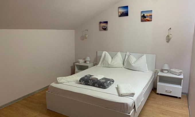 Eforie Sud Apartment | R i A N A 2