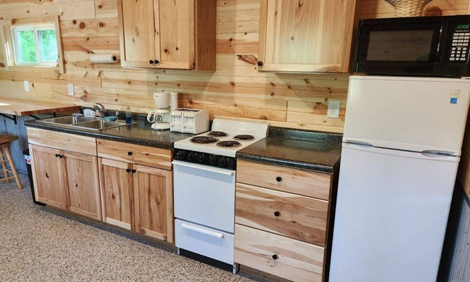Alma Cabin | R & K Cozy Cabin