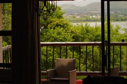 Hartbeespoort Apartment | R&T Accommodation