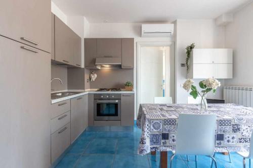 Numana Apartment | R20 Trilocale in residence Adamo & Eva