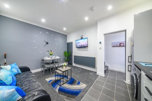 Morley House | *RA31S* For most relaxed & Cosy Stay/Parking/WiFi