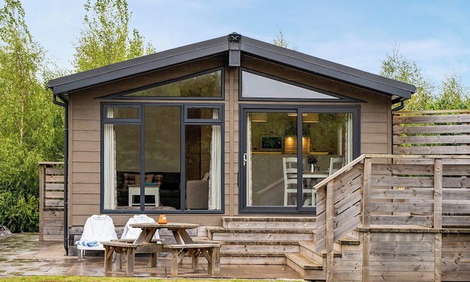 Milverton Ski Chalet | Rabbits Warren Lodge