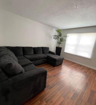 Pharr Apartment | Racas tiny place