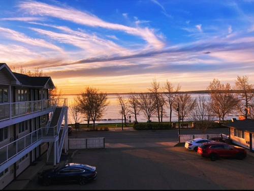 Sylvan Lake Cabin | Raccoon Lodge Motel