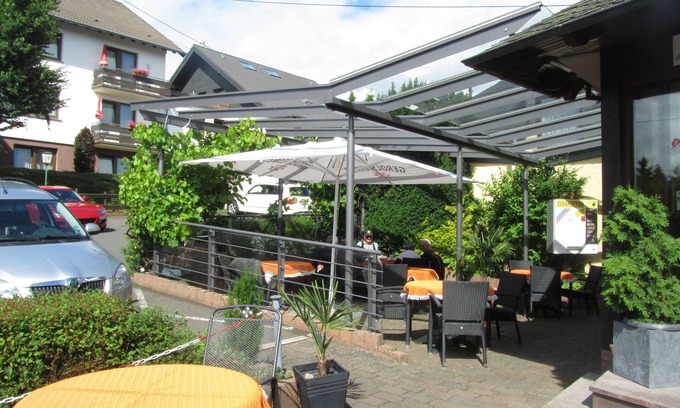 Nuerburg Hotel | Race-Hotel zur Burg Nürburg