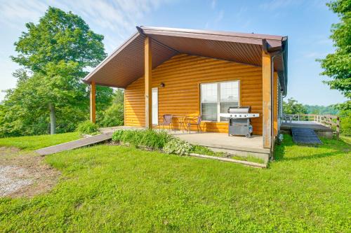 West Columbia House | Racine Vacation Rental 25 Mi to Athens!