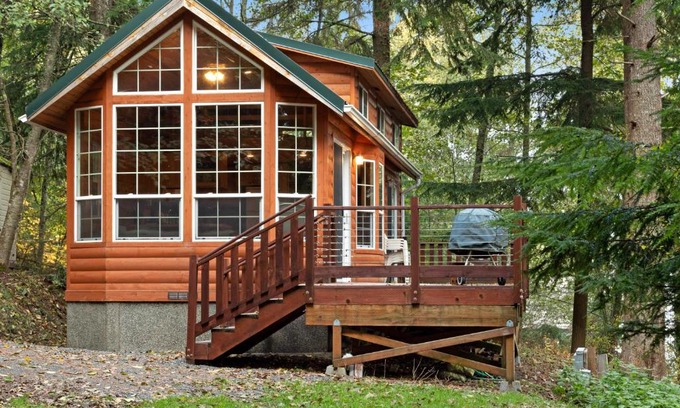 Olga House | Racoon Retreat