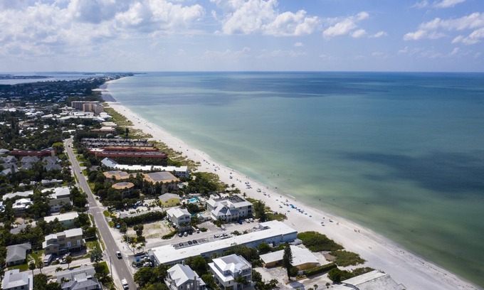 Holmes Beach Condo | Radiant Resort Sixty-Six, 1 Bedroom Suite, Not Far from your Favorite Destinations