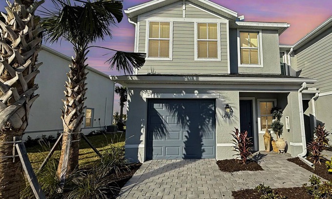 Braden River House | Radiant Retreat- luxe Living