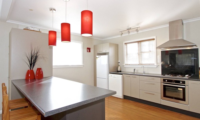 Raetihi House | Raetihi Cottage- Raetihi Holiday Home