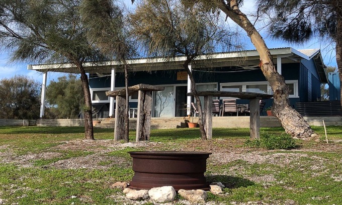 Lake Wangary House | Railway Shack 1 Coffin Bay - Million Dollar Views