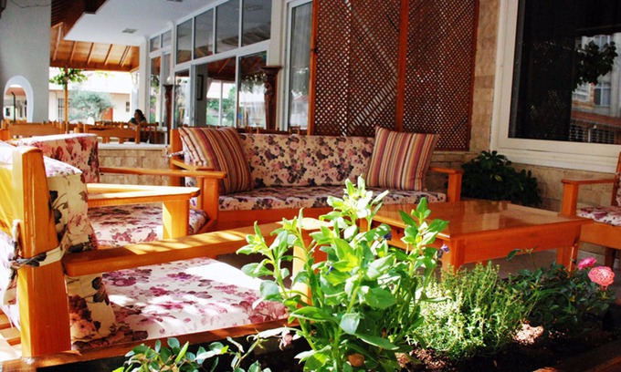 Artikli Hotel | Rain Hotel