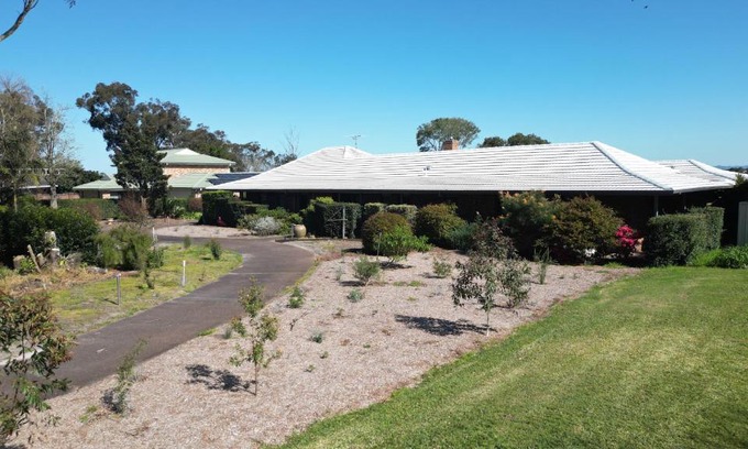 Heatherbrae House | Rainbird House