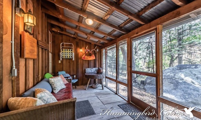 Ruidoso Cabin | Rainbow Oaks 'Free from Disturbance' a quiet haven on 3 acres and PET FRIENDLY