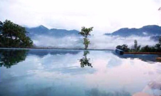 Kalawana Hotel | Rainforest Edge