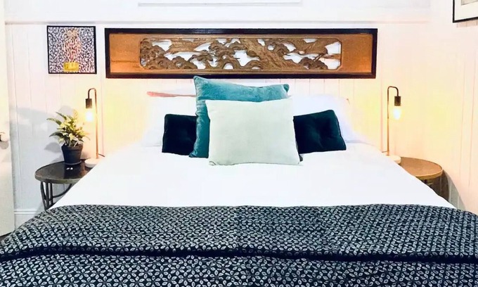 Manly House | Rainforest Retreat in the Heart of Manly
