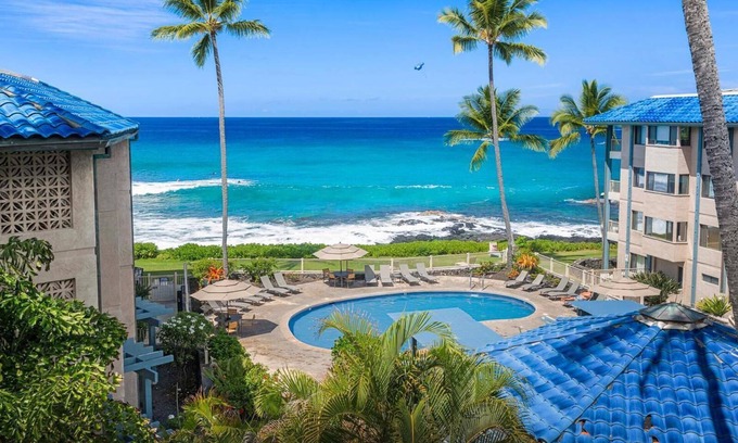 Historic Kailua Village Resort | Raintree Kona Reef, Hawaii Timeshare Rental Second