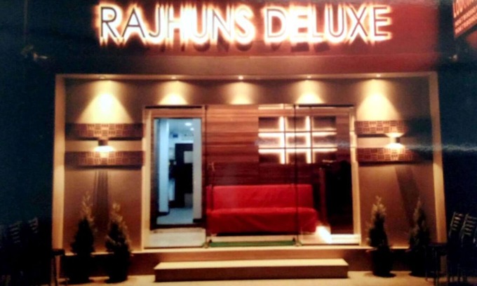 Kolhapur Hotel | Rajhuns Deluxe Lodging