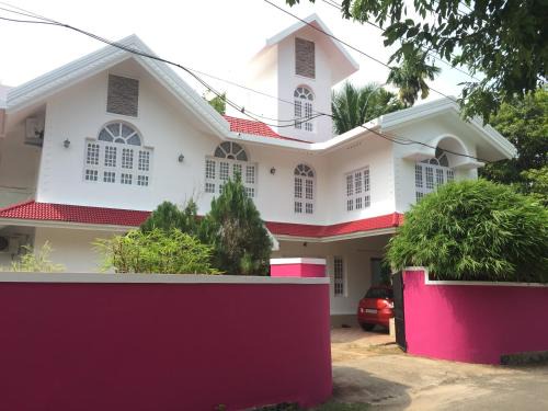 Kumbalam Apartment | Rajivs Residence - Fully Furnished Apartments