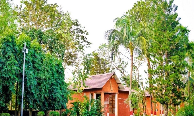 Ilam Bazar Hotel | Raktokorobi Karu Gram