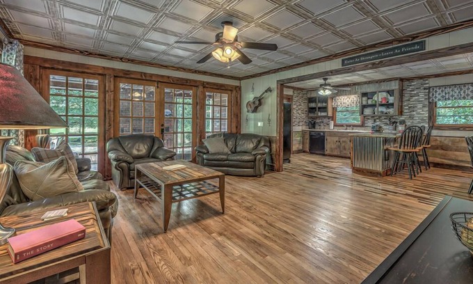 Cherry Log Cabin | Ralph and Irene's - Handicap Accessible | Pet Friendly | Hot Tub