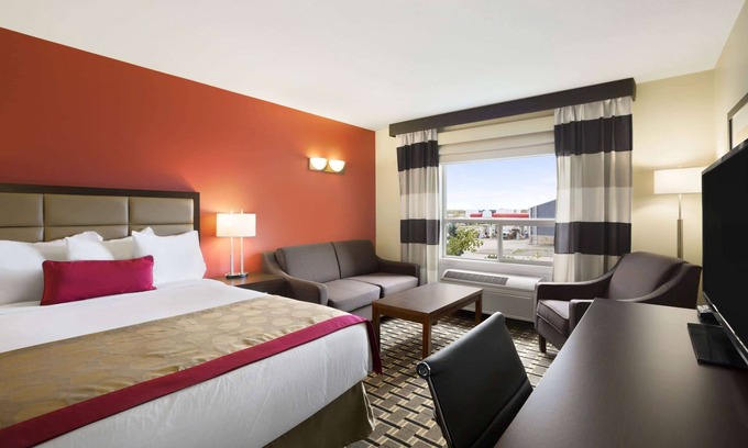Edson Hotel | Ramada by Wyndham Edson