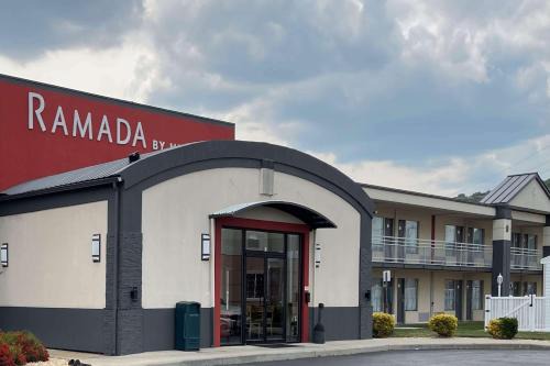 Harrisonburg Hotel | Ramada by Wyndham Harrisonburg