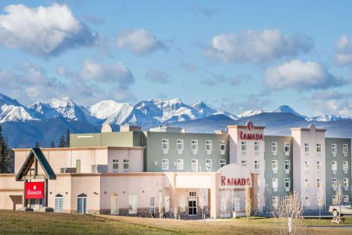 Hinton Hotel | Ramada by Wyndham Hinton