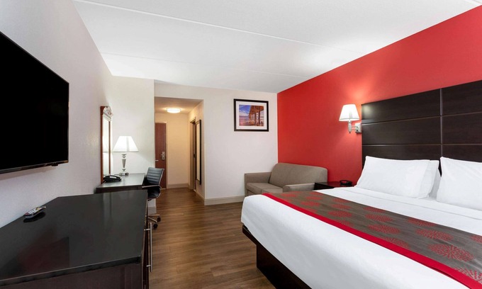 Bay VIew Addition Hotel | Ramada by Wyndham Panama City