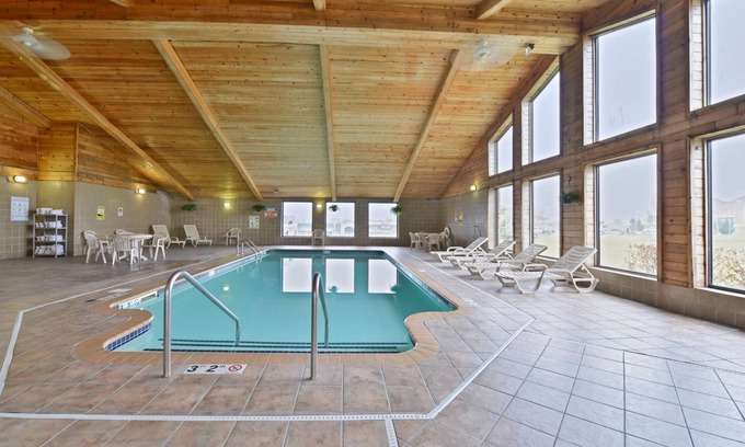 Platte City Hotel | Ramada by Wyndham Platte City KCI Airport