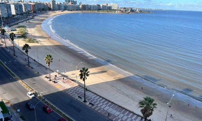 Pocitos Apartment | Rambla Bliss Suites – Sea View