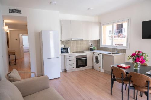El Raval Apartment | Rambla de Mar Apartments