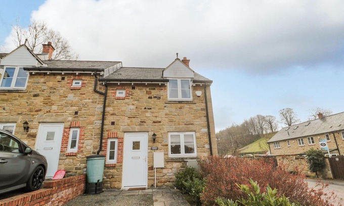 Powburn Cottage | RAMBLERS COTTAGE, family friendly, with a garden in Powburn