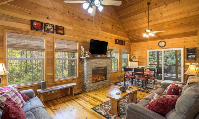 Sautee Nacoochee Cabin | Ramblewood - Warm Cozy Cabin with Gorgeous Outdoor Living Space