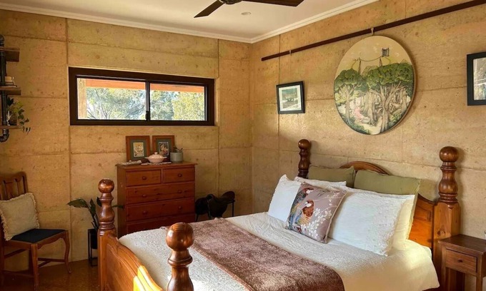 Wagin House | Rammed Earth Retreat