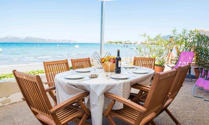 Alcudia Villa | Ran de Mar, house directly on the beach with spectacular sea views